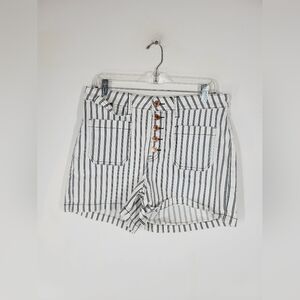 JUDY BLUE Striped White and Black Women Shorts, Size XL